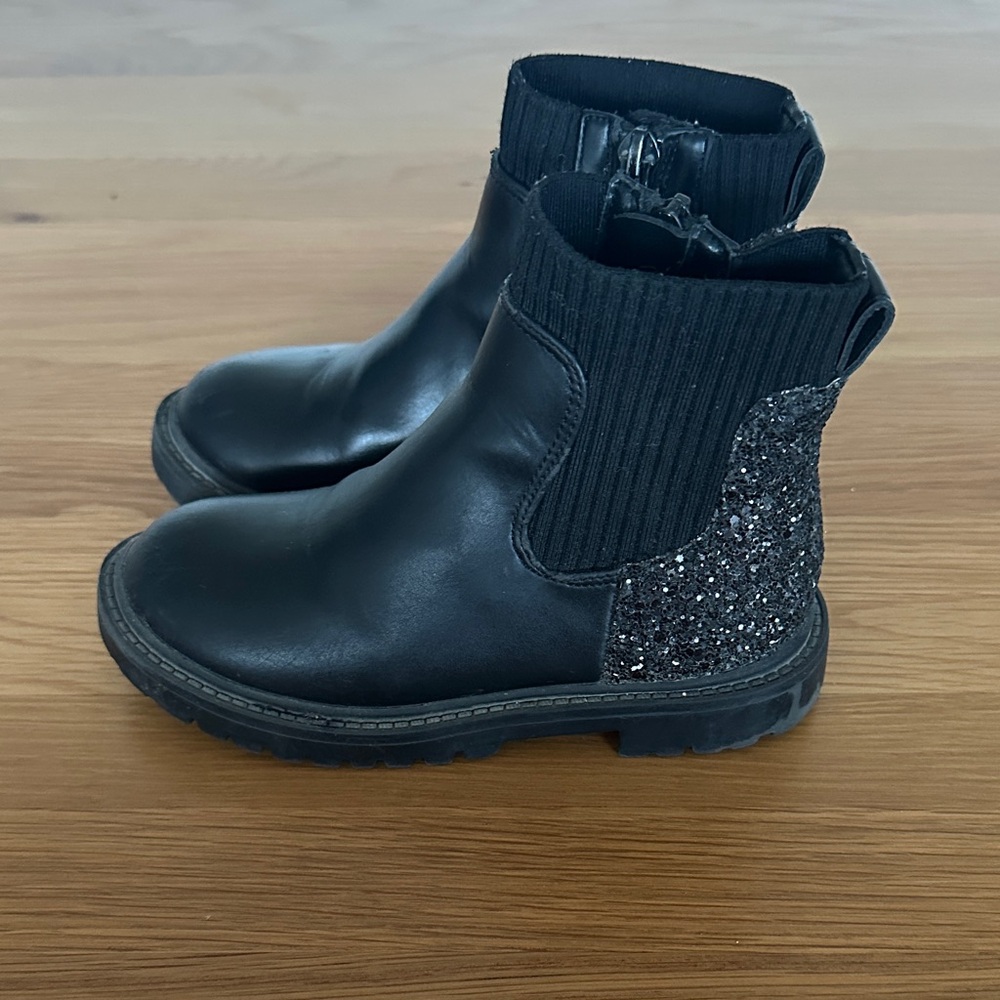Steve Madden Black Glitter Kids Boots